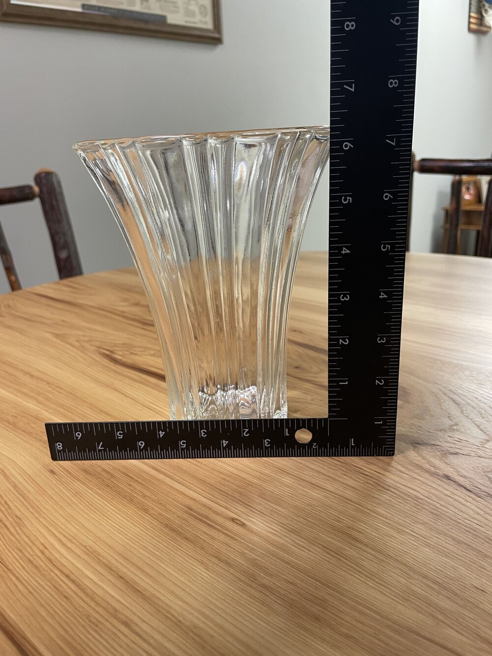 Clear Glass Vase 7.5 Inch Ribbed Pattern Flared Top - Picture 2 of 4